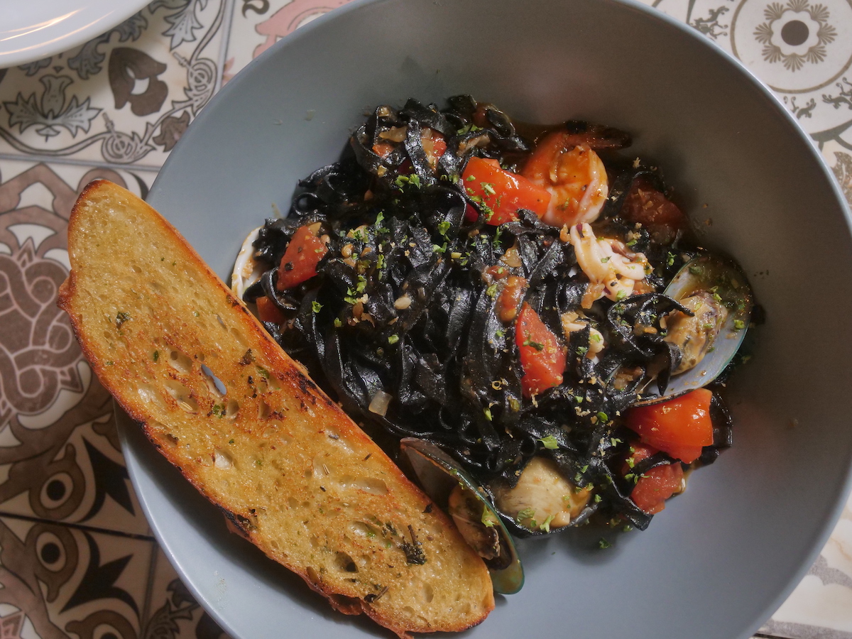 Pasta Negra